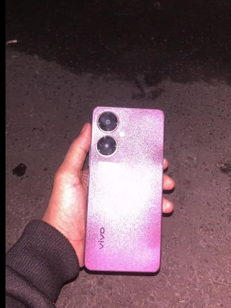 Vivo y27 ram 6+6 /128 min pemakaian