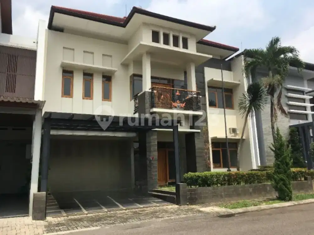 Rumah 2 Lantai SHM Singgasana Mekar Wangi Batununggal Bandung