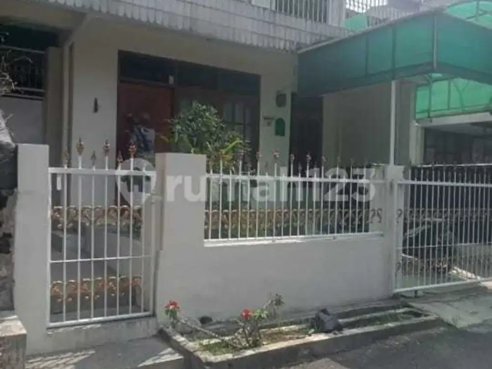 Rumah 2 Lantai SHM Area Riau Dekat Gedung Sate Kota Bandung