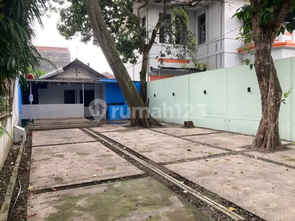 Rumah Hitung Tanah SHM Lokasi Strategis Mainroad Riau Martadinata