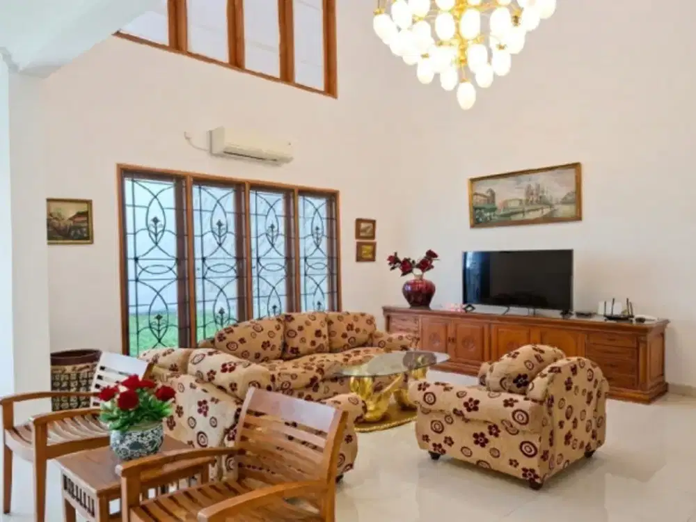 RUMAH FULL FURNISHED PAKUWON INDAH VILA REGENSI