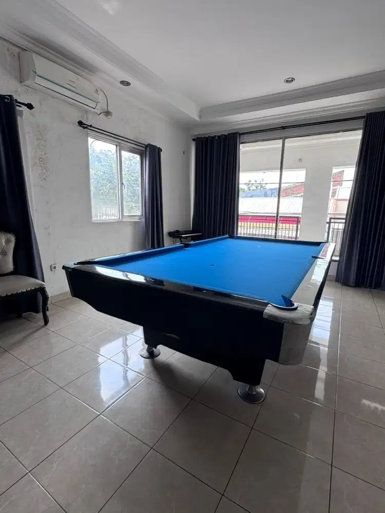 Dijual Meja Biliar 9 feet merk De'Belle - Full Set Siap Main. Billiard