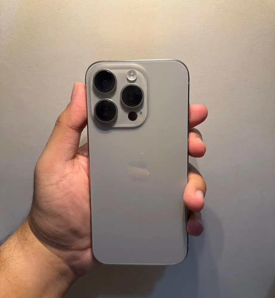 iPhone 15 pro 256 iBox