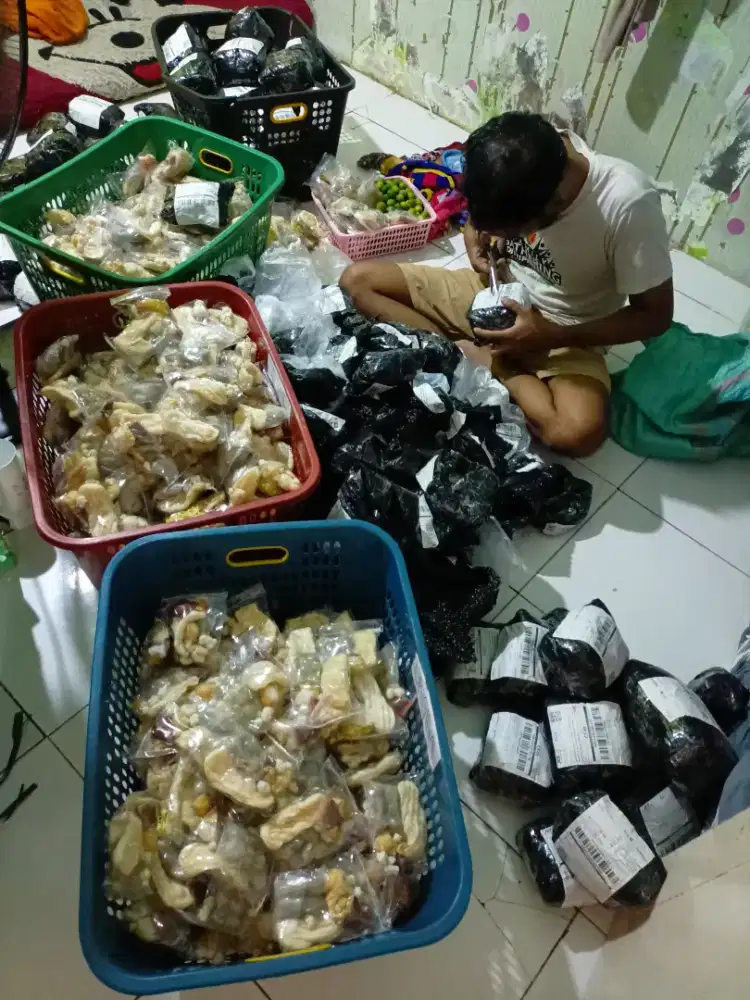 Dibutuhkan segera karyawati