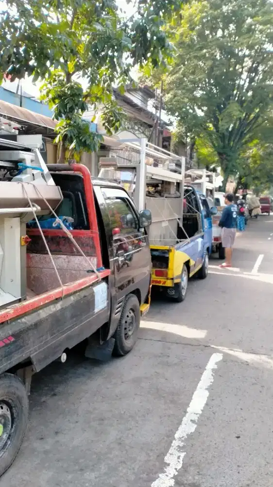 Terima beres² halaman rumah atau rmh ksong pembersihan rmh dan buang