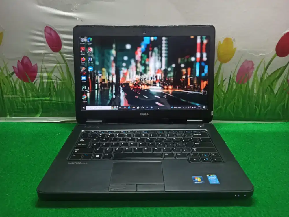 Laptop pegawai /mahasiswa.. Dell Latitude E5440 Core i5 /8GB /128 GB