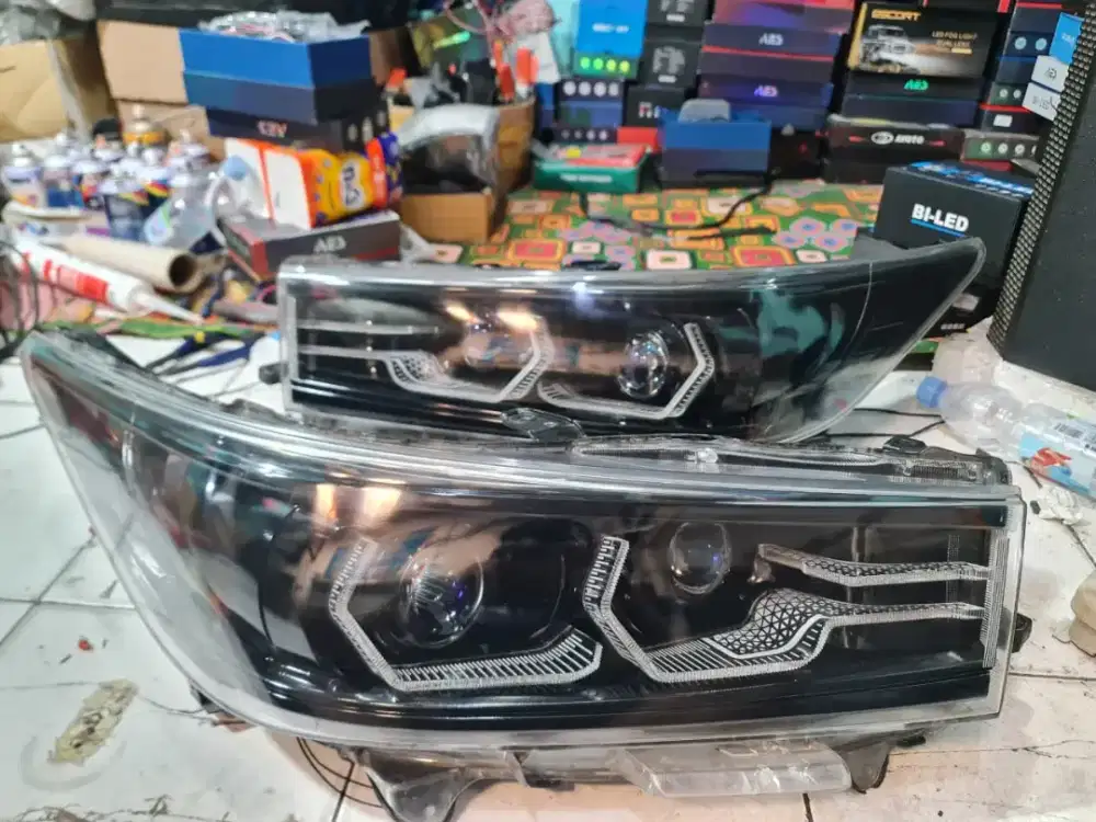 Headlamp Innova reborn custom