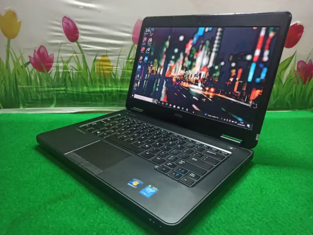 Laptop karyawan /mahasiswa.. Dell Latitude E5440 Core i5 /8GB /128 GB