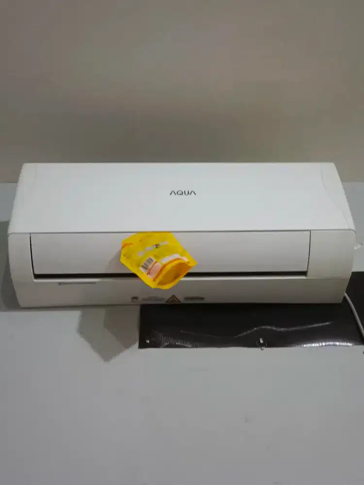 Dijual AC second karna mau pindah kontrakan