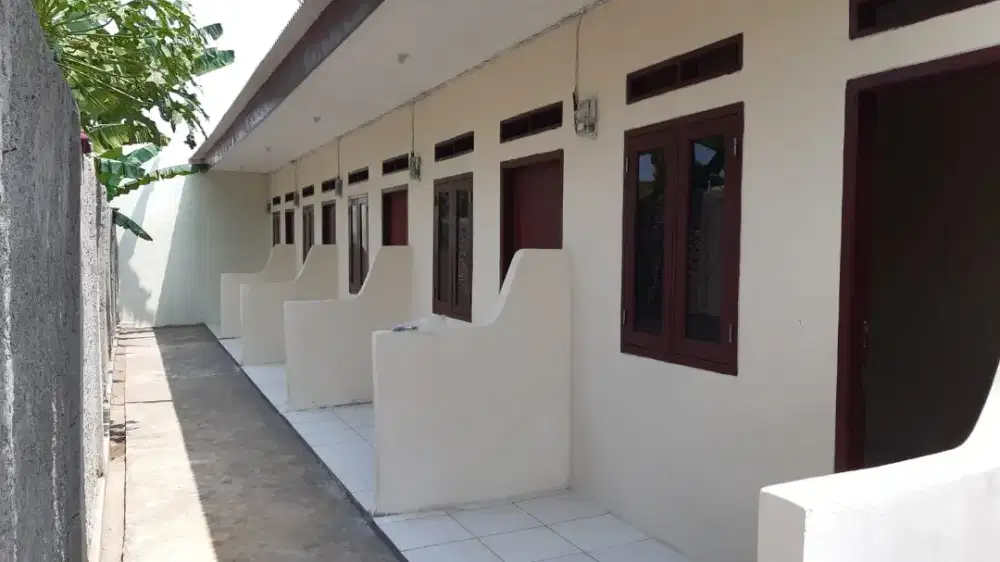 Rumah kontrakan 5 petak