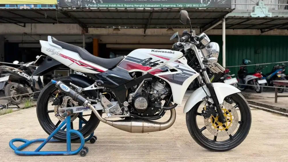 Kawasaki Ninja Up Ss Ganteng glowing