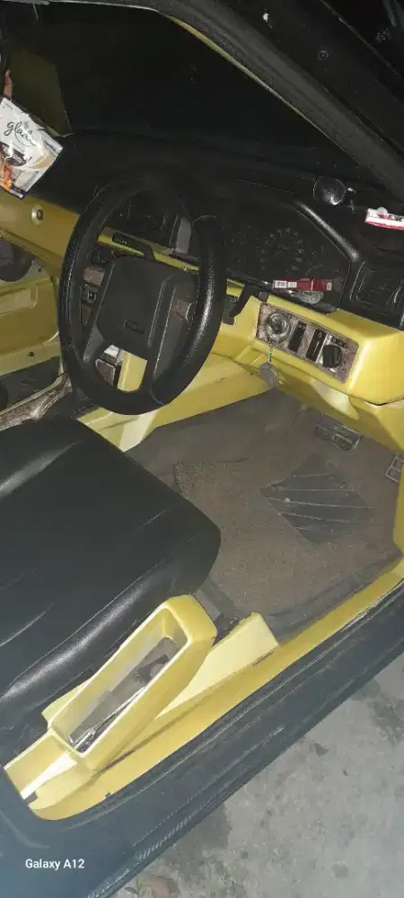 Volvo 960 GL 1995 American Style Interior Full Kuning Gading