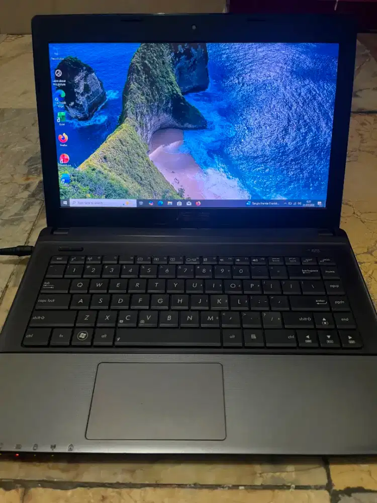 Laptop ASUS TeK X45U