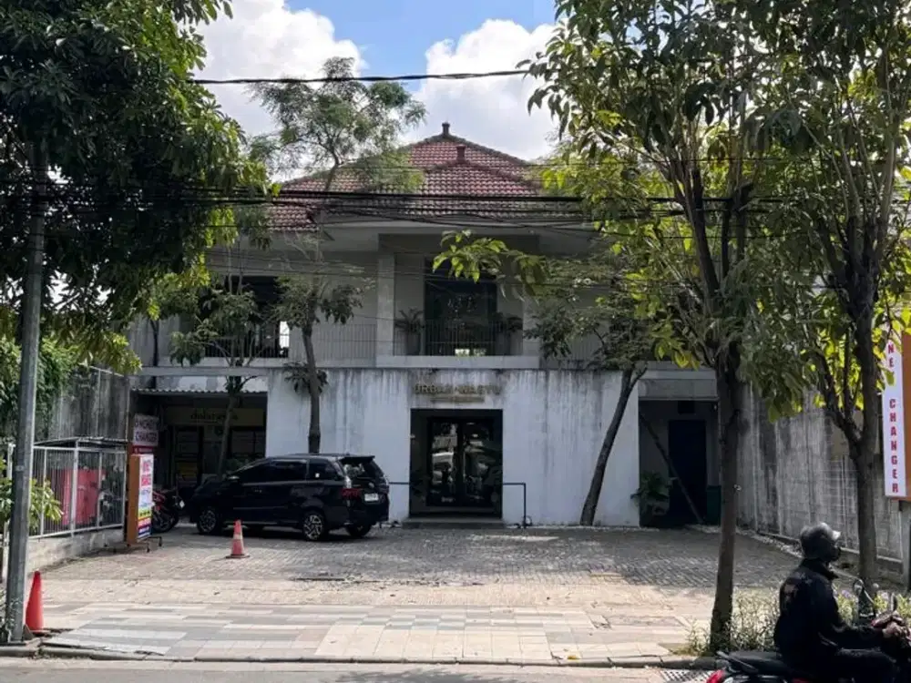 KOMERSIAL TEMPAT USAHA RESTO RAYA DHARMAHUSADA