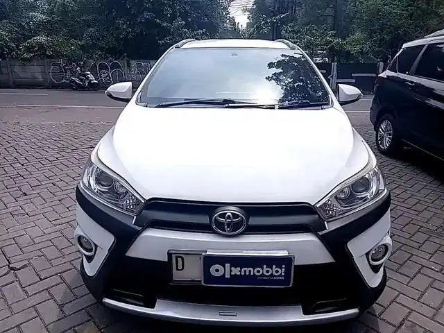 LOW DP - Toyota Yaris 1.5 TRD Sportivo Heykers Bensin-AT 2017
