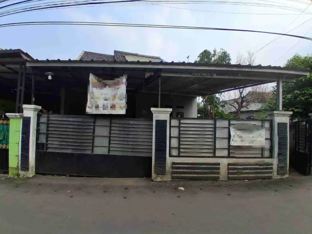 DI JUAL RUMAH DENGAN TANAH LUAS DI CILODONG DEPOK