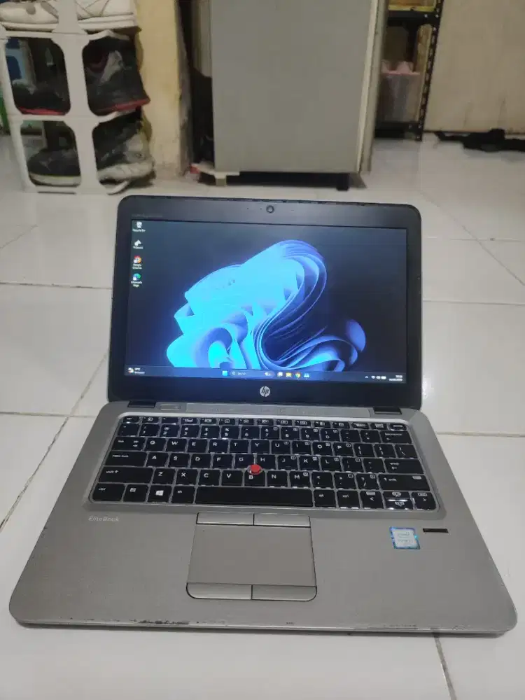 Laptop HP Elitebook Core i7 backlight