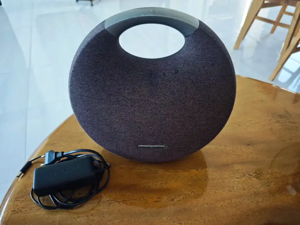 Harman kardon Onyx 5