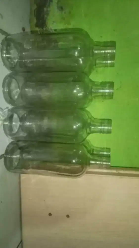 Botol kosong bensin