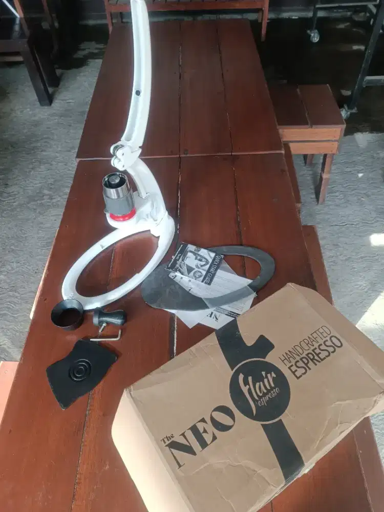 Flair manual espresso machine, siap pakai. kelengkapan sesuai foto.