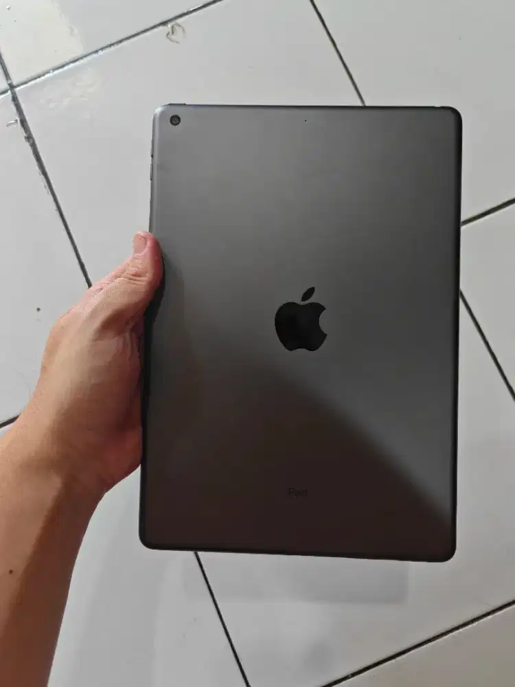 Ipad 7 128gb Wifi garansi inter