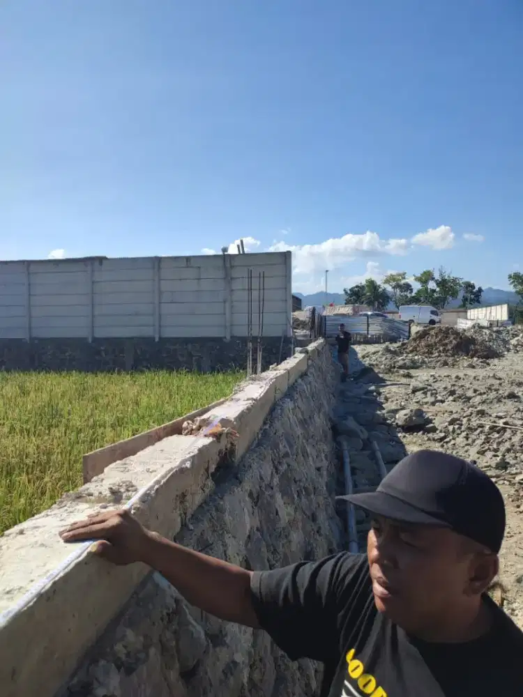 Pagar panel beton