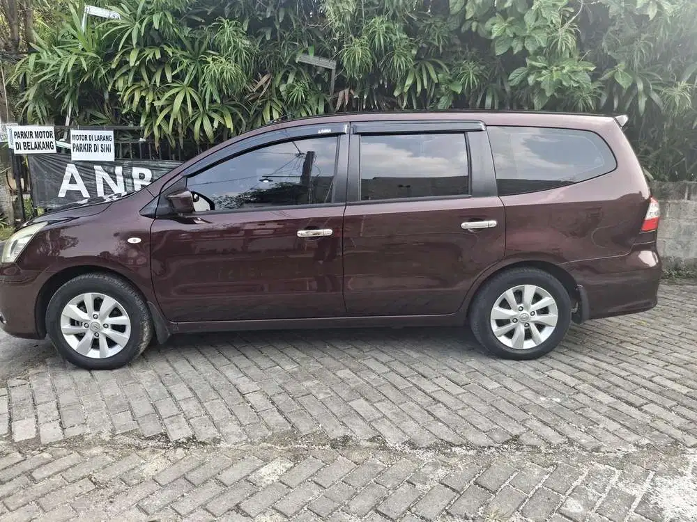 Nissan Livina 2014 Bensin