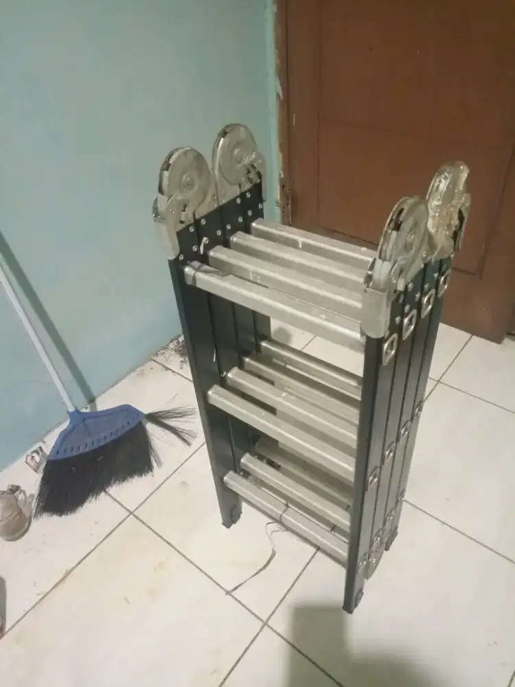 Tangga lipat krisbow 3m