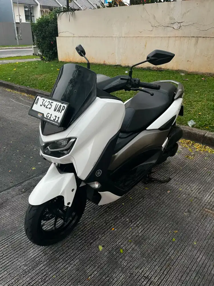 Nmax New 155 Kunci Putih Glossy