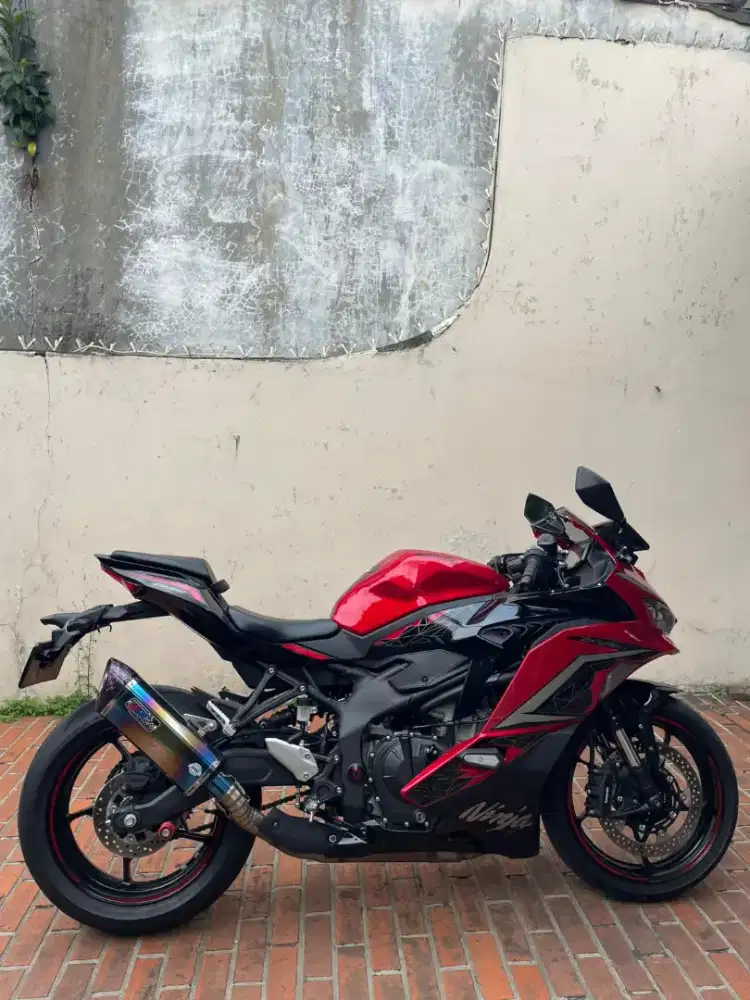 Dijual Kawasaki Ninja ZX25RR 2023