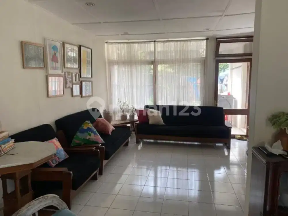 Rumah Bagus Siap Huni Dalam Komplek Sangkuriang, Dekat Kampus Itb, Unikom, Unpar, Dago,Coblong,Cigadung, Bandung Kota