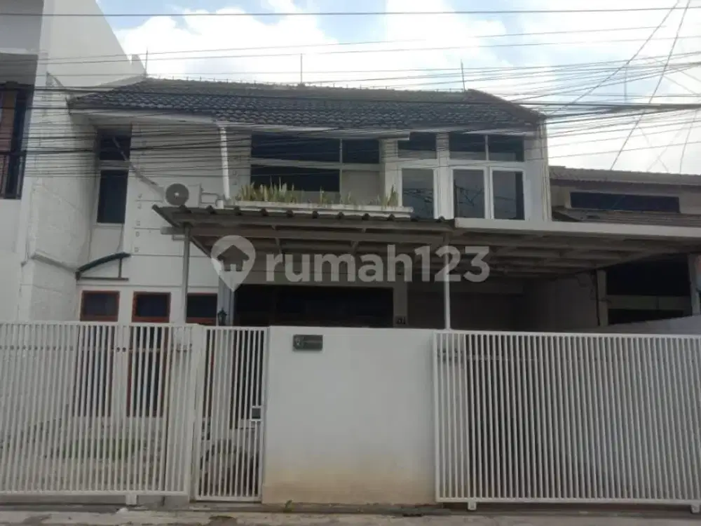 Rumah Bagus 2Lantai Siap Huni Cocok untuk Tempat Tinggal, Kantor, di Cijagra, Turangga, Buah Batu, Bandung Tengah