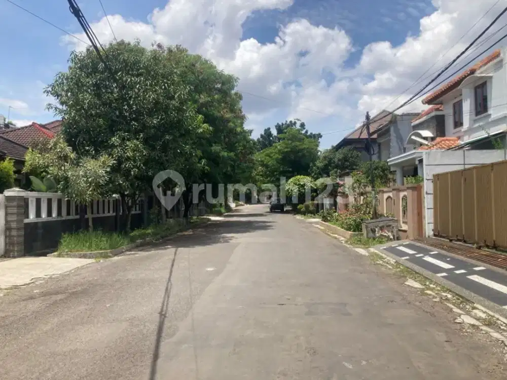 Rumah Hitung Tanah Lebar 14M, Panjang 17M,Tanah Ngantong, Dalam Komplek Turangga, di Turangga, Bandung Tengah