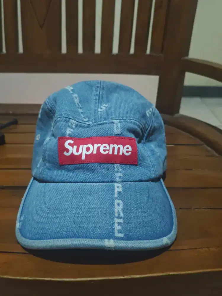TOPI Supreme Logo Stripe Jacquard Denim Camp Cap