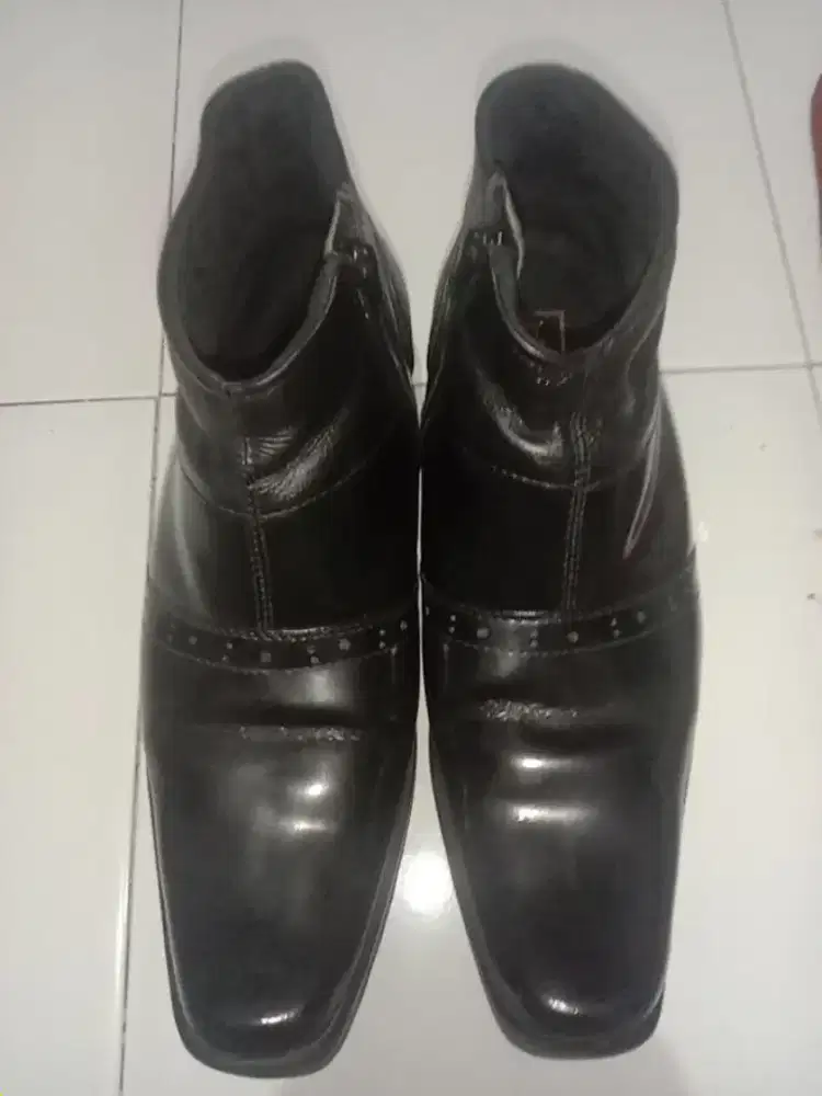 Jual sepatu kulit atau pdh