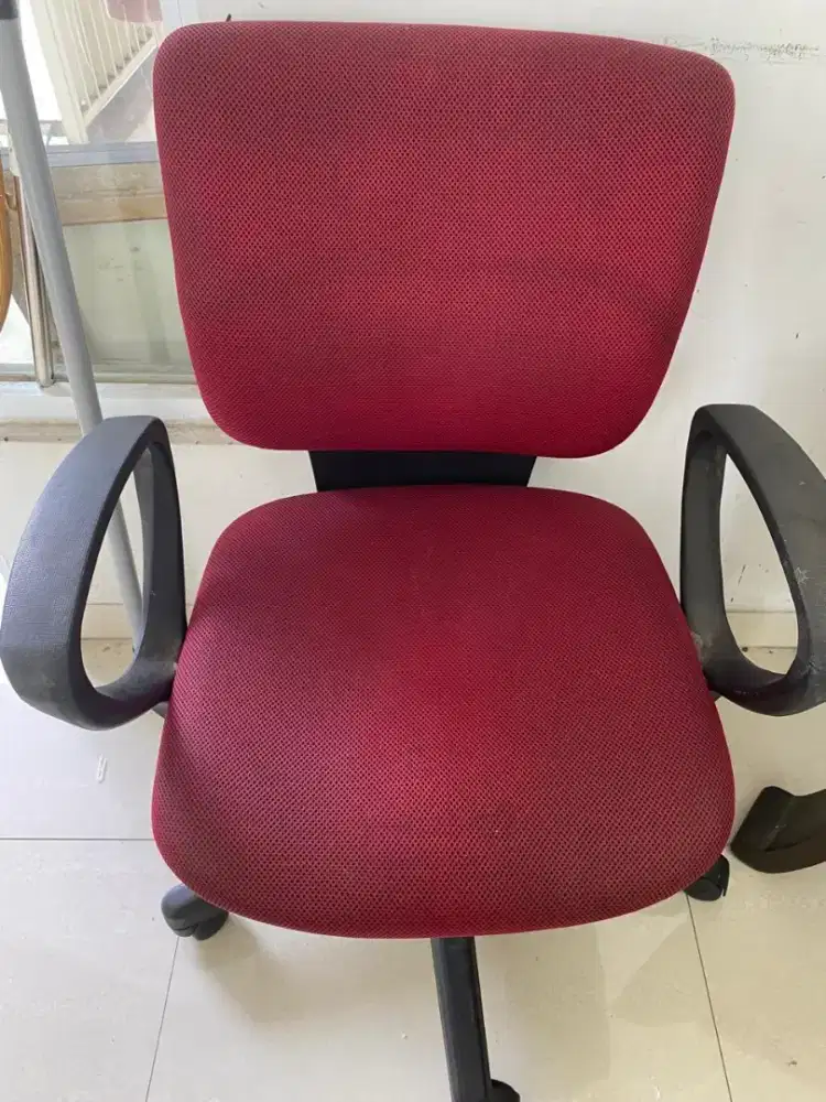 Kursi kantor merk tiger