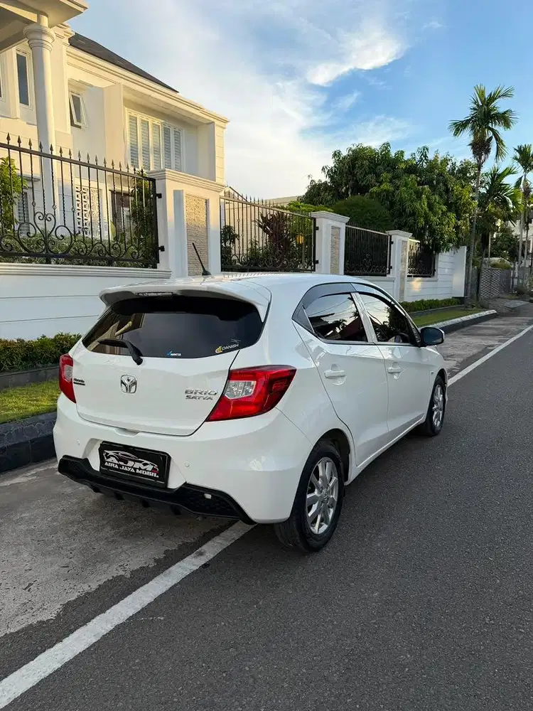 Honda Brio E tahun 2023 metic