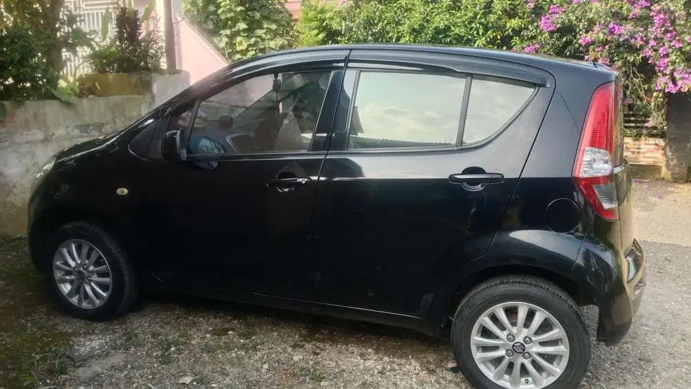 Suzuki Splash 2011 Bensin