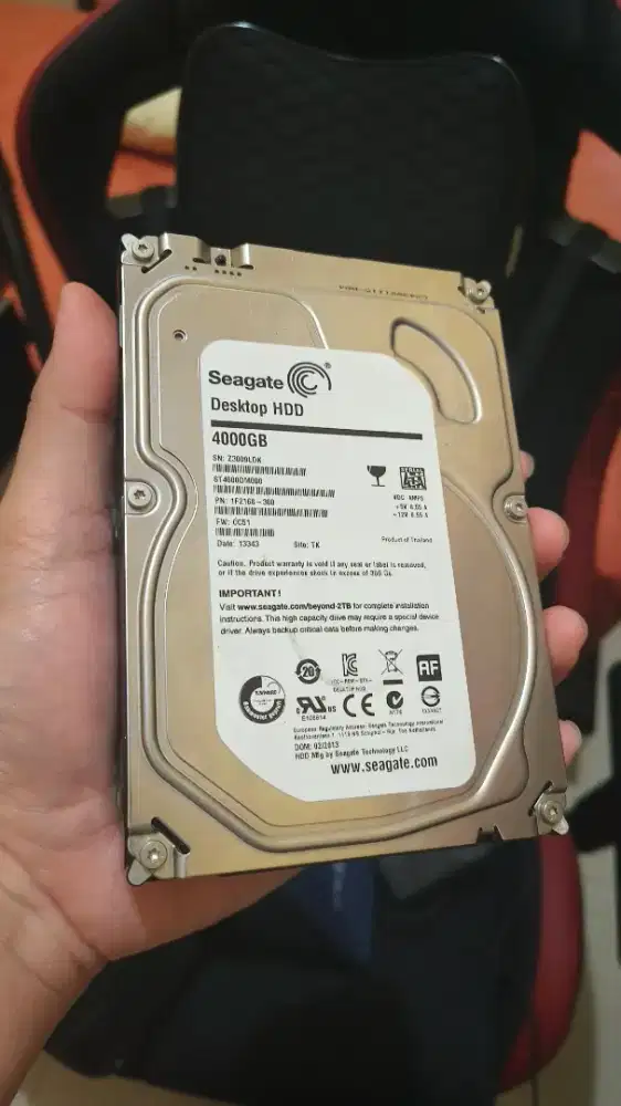 Hdd hardisk & SSD sata WD seagate hitachi 2tb 4tb 8tb