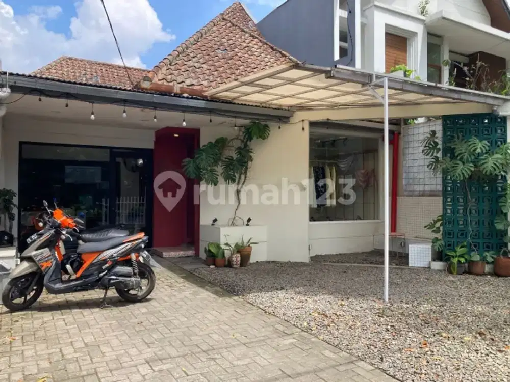 Disewakan Rumah di Area Sayap Riau Cocok untuk Kantor