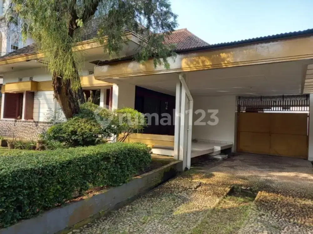 Rumah Cocok untuk Cafe Resto di Area Sayap Jl Riau Kota Bandung