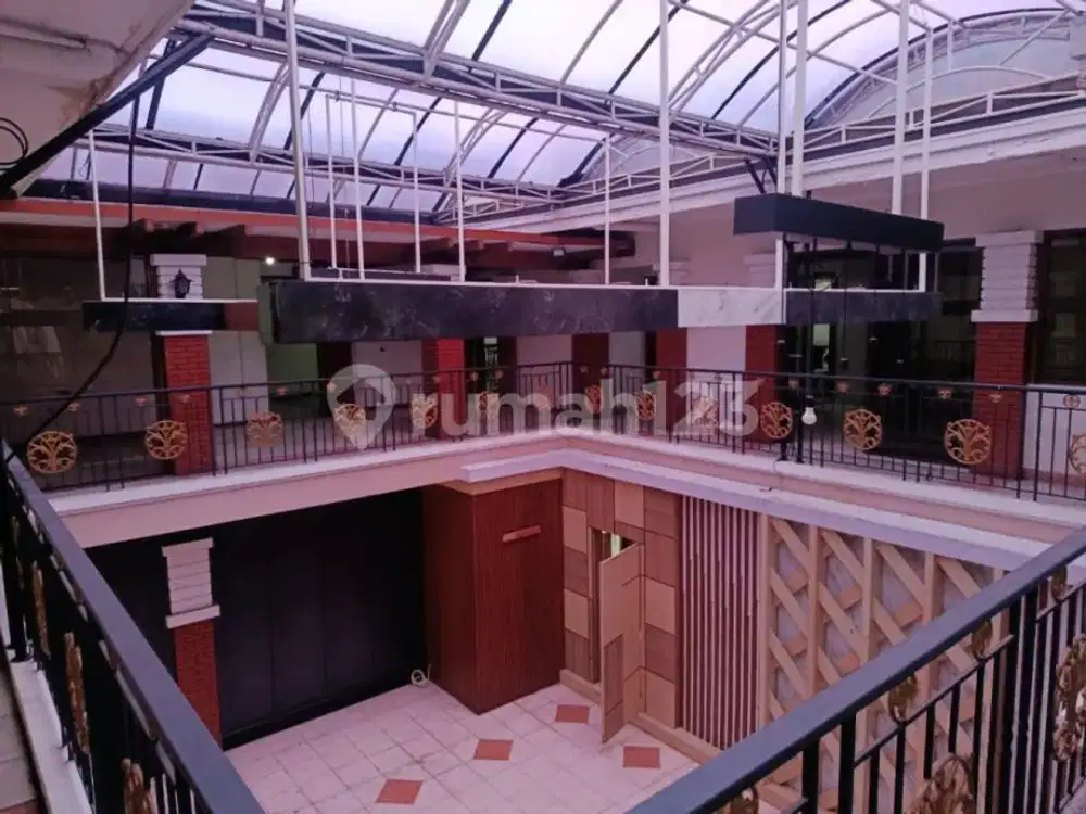 Disewakan Ruang Usaha Lokasi Premium Di Mainroad Jl Riau Bandung
