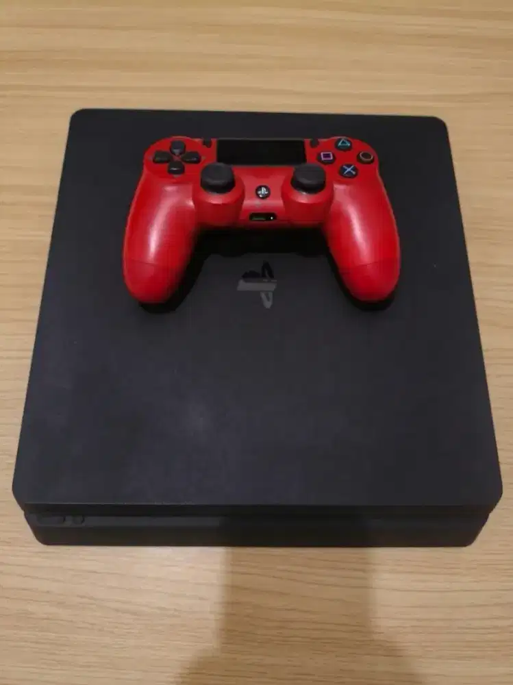 Ps 4 slim Ori 1 TB (Bukan hen)