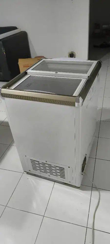Freezer RSA slide kaca 100ltr