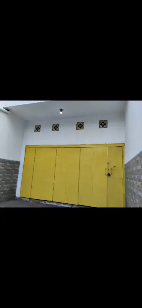 Dijual atau dikontrakkan Rumah toko