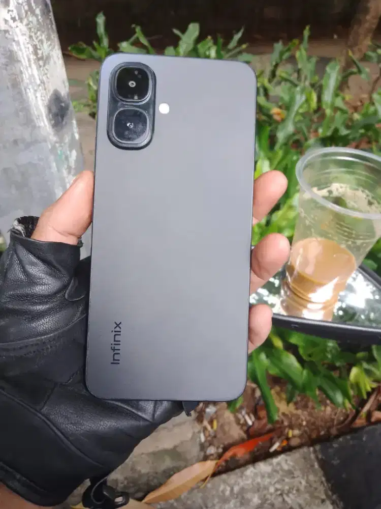 Infinix Smart 10 4/64GB Normal Mulus Siap Pakai