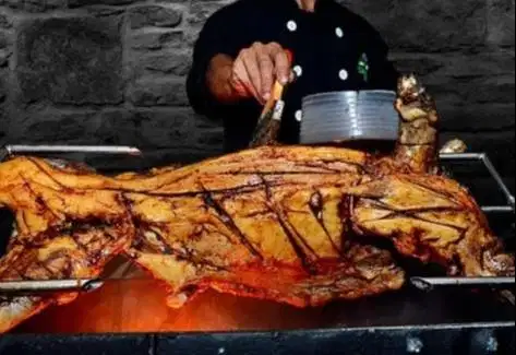 paket kambing guling 1 ekor utuh buat 50 porsi layak pesta party hajat