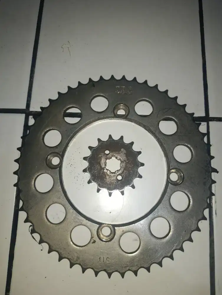 Gear belakang + depan
