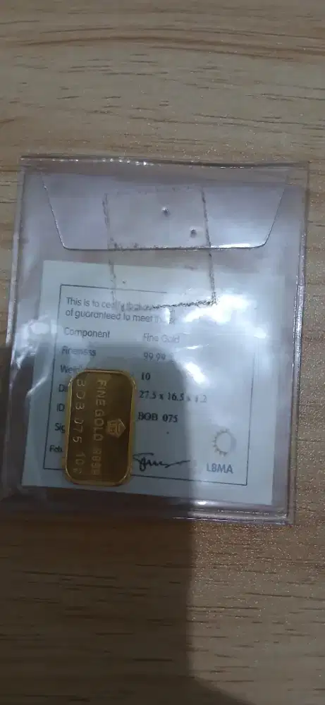 Emas antam 25 gr dan 10 gr