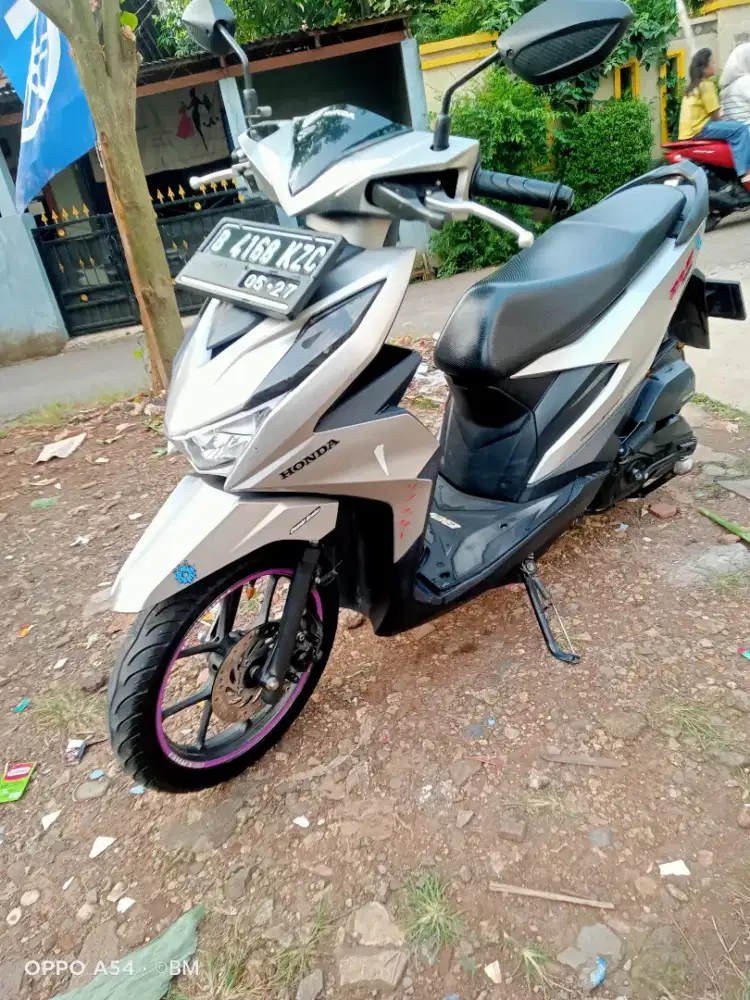 Honda beeat deluxe 2022